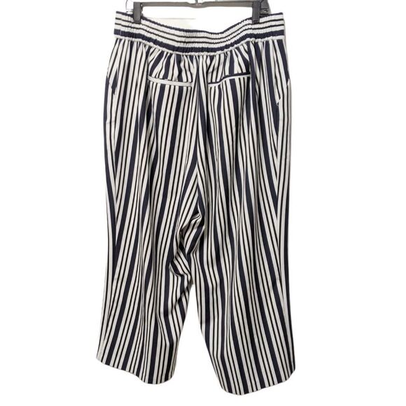 ELOQUII Striped Cropped Pants 18 - Picture 5 of 7